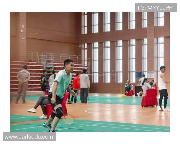 重庆羽毛球队总决赛精彩回顾展现团队力量与拼搏精神